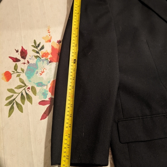 Joseph and Feiss Black Jacket - Picture 7 of 8